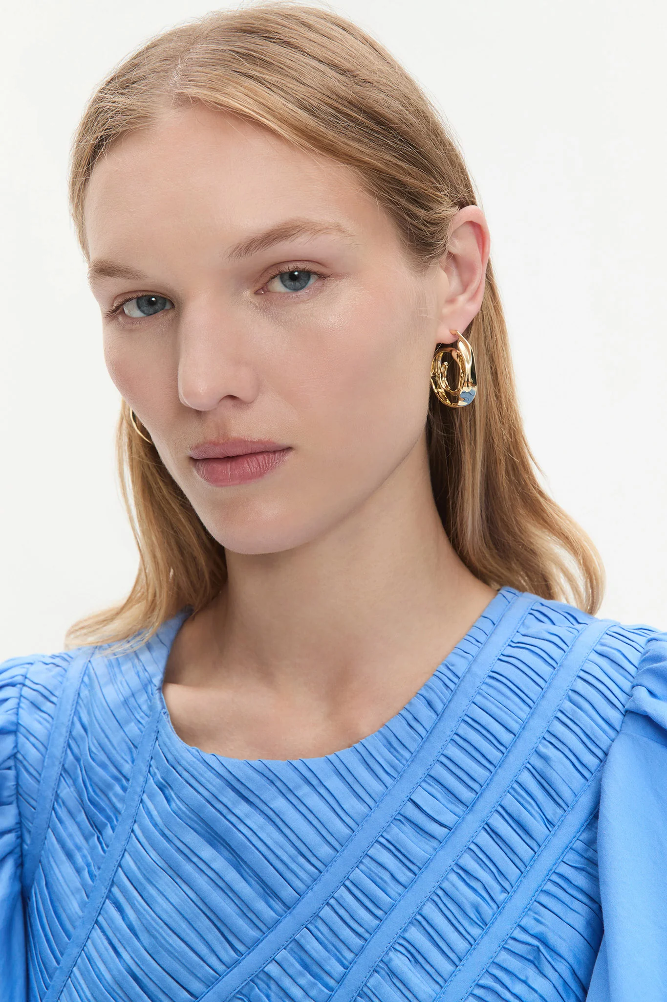 Zoey Spiral Stud - Image 4